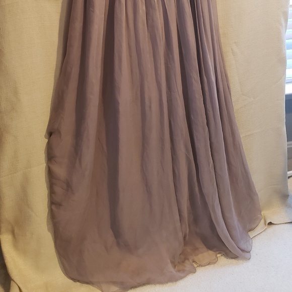 Gorgeous Amsale  Beige Silk Ruffle Formal Dress - Picture 5 of 6